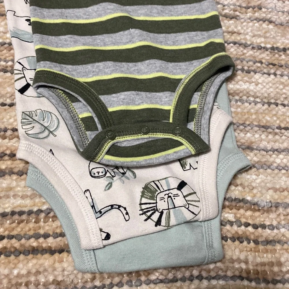 NEW. Carter’s (just one you) Baby boy Bundle of Onesie’s & pants. 3 mont… - Picture 10 of 15